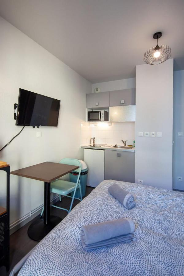 Ferienwohnung Le Petit Hector -Studio Cosy Avec Parking -Debourg Lyon Exterior foto